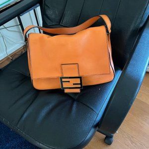COPY - Fendi Mamma Baguette leather handbag with tags